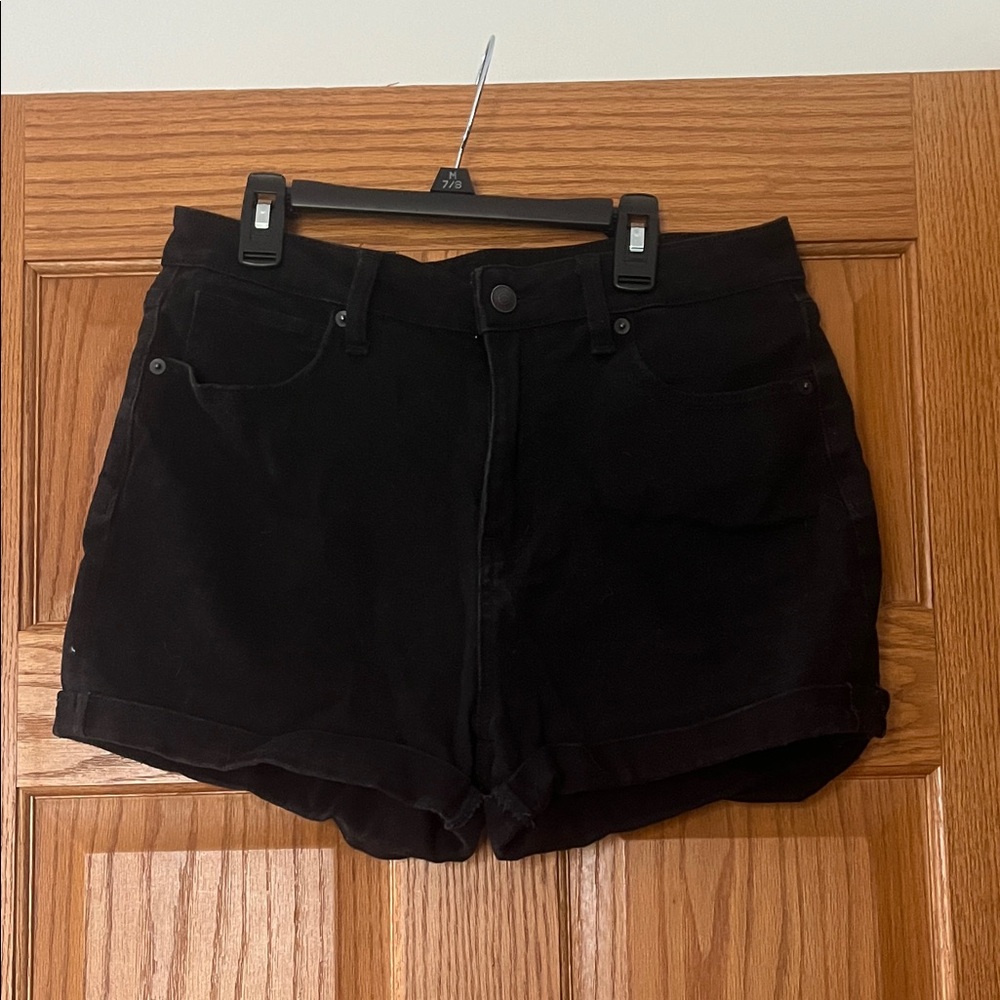 No Boundaries Black High-Rise Cuffed Denim Shorts